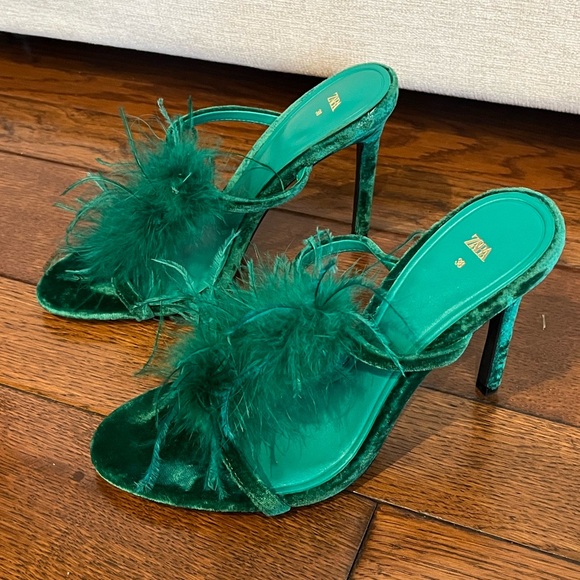 ZARA Feathered Velvet Heeled Sandals Size 38 Blogger Favorite 2022 Stilettos - Picture 7 of 11
